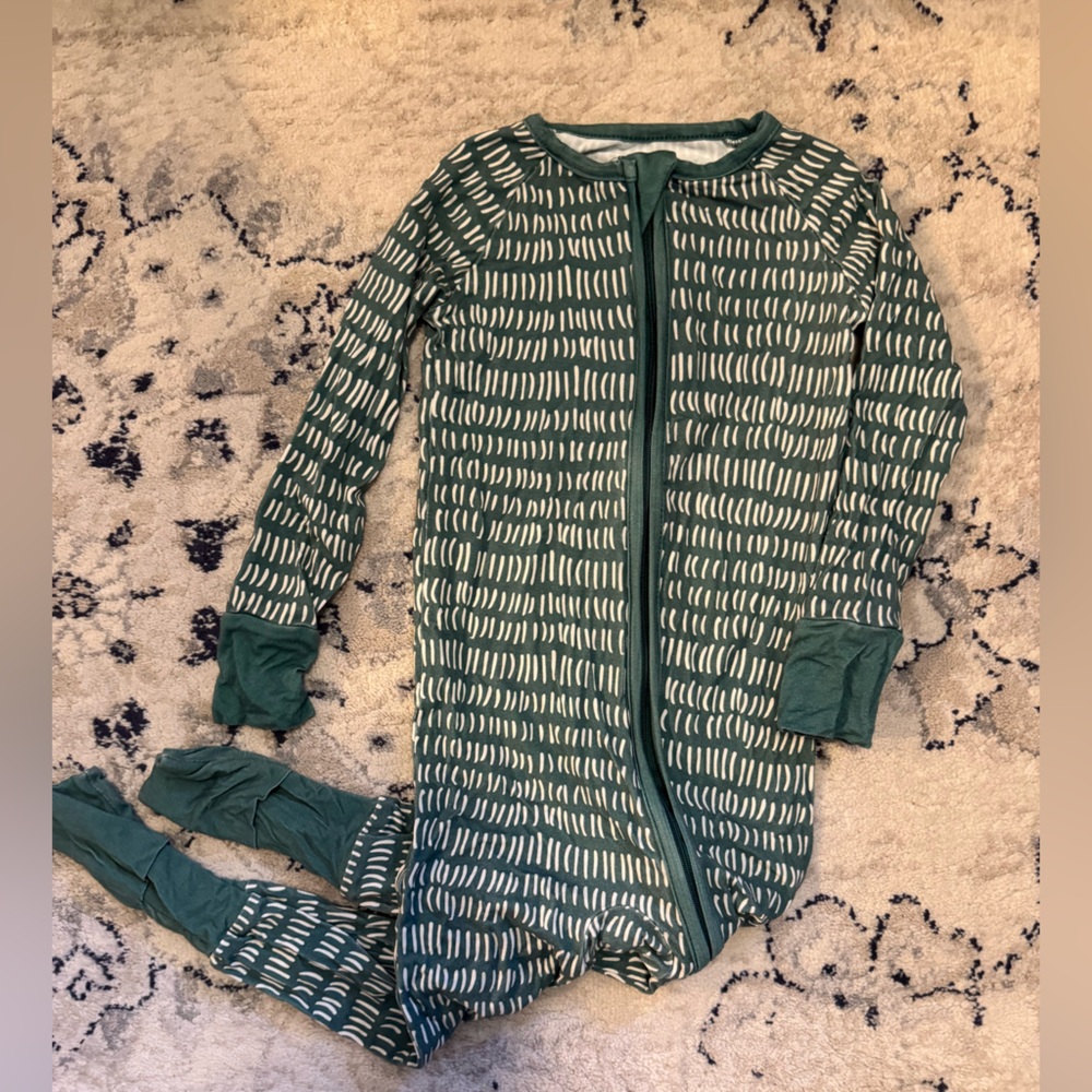 Bamboo Zippy- TLOS/ *3T/ green boho/ EUC